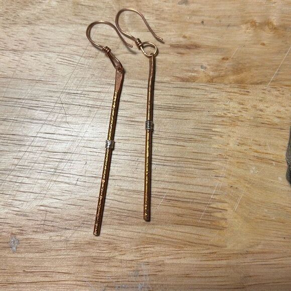 Copper Dangle Earrings, Copper and Silver, NEW, Handmade, 3.25” - Picture 2 of 3
